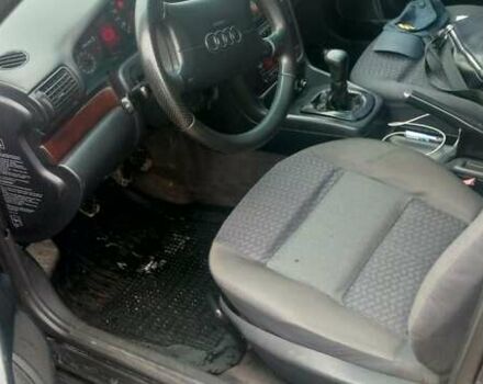 Синий Ауди А4, объемом двигателя 1.8 л и пробегом 376 тыс. км за 3400 $, фото 2 на Automoto.ua