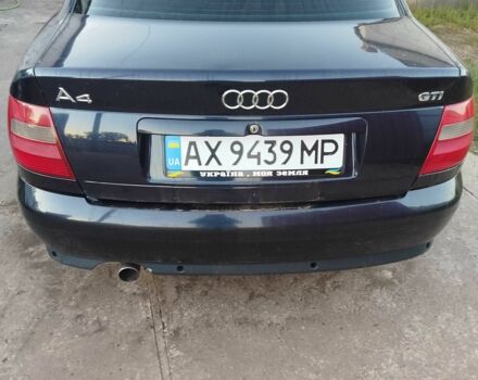 Синий Ауди А4, объемом двигателя 1.6 л и пробегом 364 тыс. км за 2900 $, фото 2 на Automoto.ua