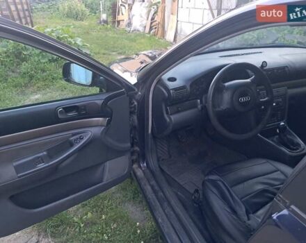 Синій Ауді А4, об'ємом двигуна 1.6 л та пробігом 340 тис. км за 3600 $, фото 1 на Automoto.ua