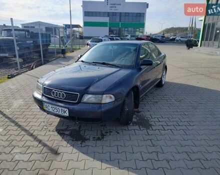Синий Ауди А4, объемом двигателя 1.6 л и пробегом 320 тыс. км за 2900 $, фото 7 на Automoto.ua