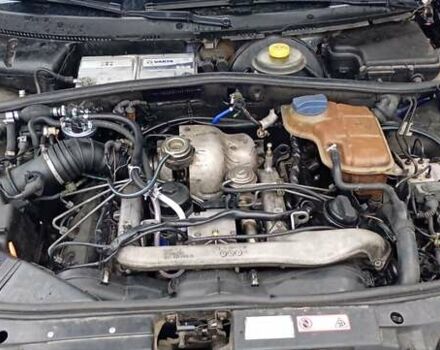 Синий Ауди А4, объемом двигателя 2.5 л и пробегом 390 тыс. км за 2500 $, фото 16 на Automoto.ua