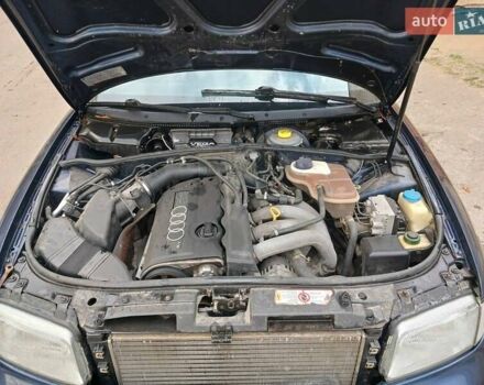 Синий Ауди А4, объемом двигателя 1.8 л и пробегом 364 тыс. км за 2000 $, фото 6 на Automoto.ua