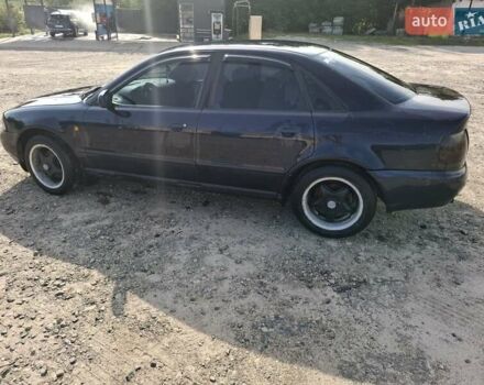 Синий Ауди А4, объемом двигателя 1.6 л и пробегом 286 тыс. км за 2600 $, фото 7 на Automoto.ua