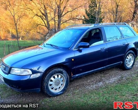 Синий Ауди А4, объемом двигателя 1.8 л и пробегом 300 тыс. км за 1900 $, фото 2 на Automoto.ua