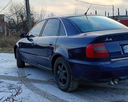 Синий Ауди А4, объемом двигателя 2.5 л и пробегом 390 тыс. км за 2500 $, фото 6 на Automoto.ua