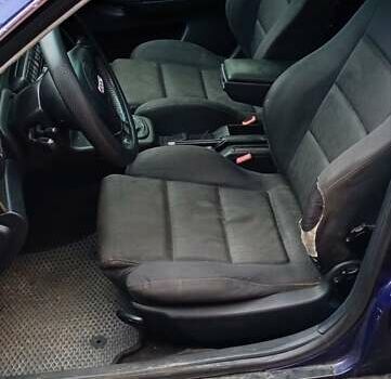 Синий Ауди А4, объемом двигателя 2.5 л и пробегом 390 тыс. км за 2500 $, фото 9 на Automoto.ua