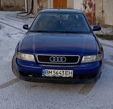Синий Ауди А4, объемом двигателя 2.5 л и пробегом 390 тыс. км за 2500 $, фото 1 на Automoto.ua