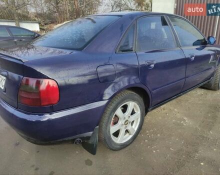 Синій Ауді А4, об'ємом двигуна 1.78 л та пробігом 250 тис. км за 2700 $, фото 5 на Automoto.ua