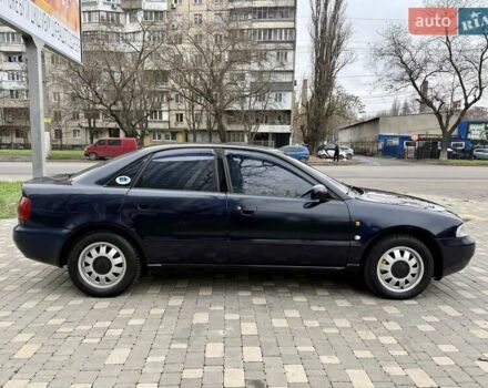 Синий Ауди А4, объемом двигателя 1.8 л и пробегом 321 тыс. км за 3400 $, фото 6 на Automoto.ua