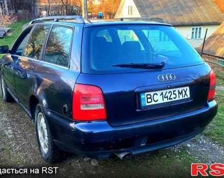 Синий Ауди А4, объемом двигателя 1.8 л и пробегом 300 тыс. км за 1900 $, фото 3 на Automoto.ua