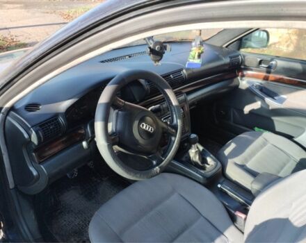 Синий Ауди А4, объемом двигателя 1.9 л и пробегом 300 тыс. км за 1666 $, фото 4 на Automoto.ua