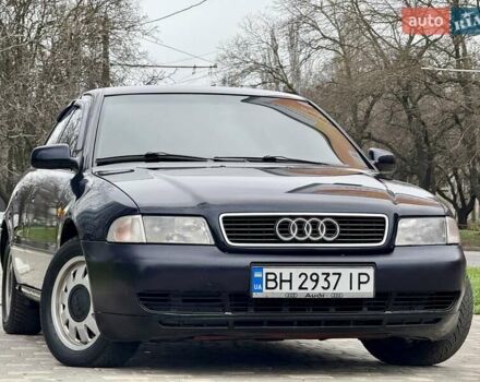 Синий Ауди А4, объемом двигателя 1.8 л и пробегом 321 тыс. км за 3400 $, фото 19 на Automoto.ua