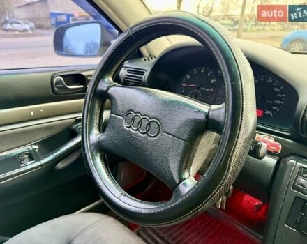 Синий Ауди А4, объемом двигателя 1.8 л и пробегом 321 тыс. км за 3400 $, фото 46 на Automoto.ua