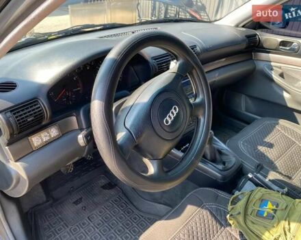 Синий Ауди А4, объемом двигателя 1.6 л и пробегом 280 тыс. км за 3700 $, фото 17 на Automoto.ua