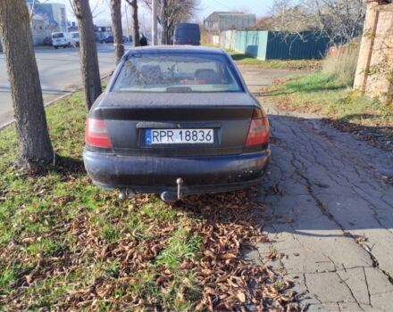 Синий Ауди А4, объемом двигателя 1.9 л и пробегом 300 тыс. км за 1666 $, фото 3 на Automoto.ua