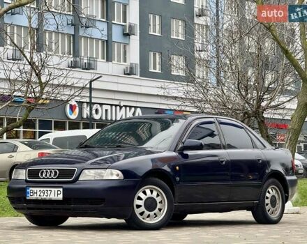 Синий Ауди А4, объемом двигателя 1.8 л и пробегом 321 тыс. км за 3400 $, фото 14 на Automoto.ua