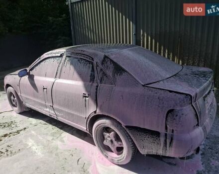 Синий Ауди А4, объемом двигателя 1.6 л и пробегом 286 тыс. км за 2600 $, фото 8 на Automoto.ua