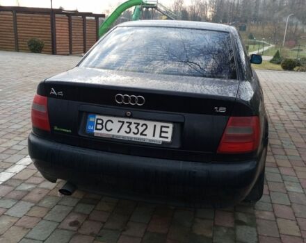 Синий Ауди А4, объемом двигателя 1.8 л и пробегом 289 тыс. км за 3100 $, фото 1 на Automoto.ua