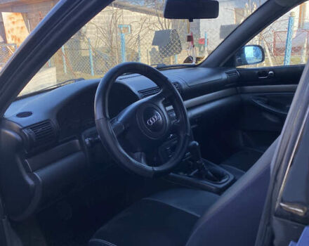 Синій Ауді А4, об'ємом двигуна 1.6 л та пробігом 36 тис. км за 3000 $, фото 14 на Automoto.ua