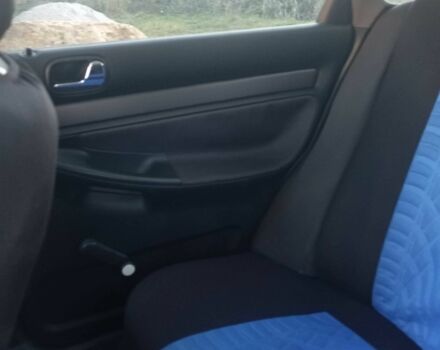 Синий Ауди А4, объемом двигателя 1.6 л и пробегом 208 тыс. км за 4400 $, фото 19 на Automoto.ua