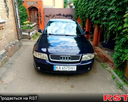 Синий Ауди А4, объемом двигателя 2.4 л и пробегом 323 тыс. км за 3300 $, фото 6 на Automoto.ua