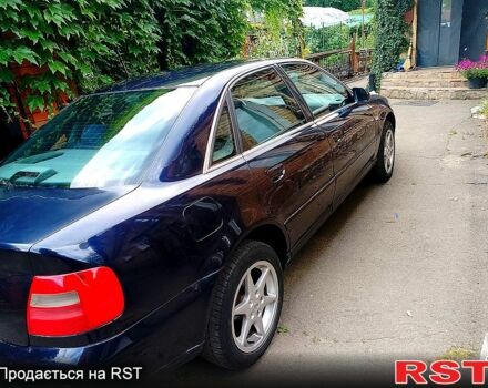 Синий Ауди А4, объемом двигателя 2.4 л и пробегом 323 тыс. км за 3300 $, фото 3 на Automoto.ua