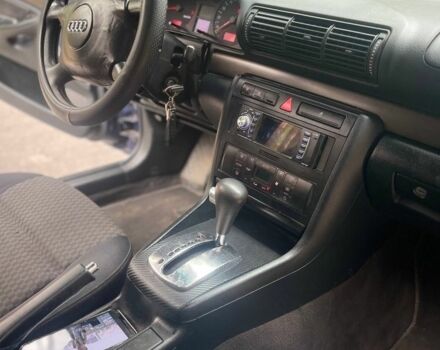 Синий Ауди А4, объемом двигателя 1.9 л и пробегом 260 тыс. км за 3900 $, фото 7 на Automoto.ua