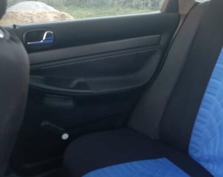 Синій Ауді А4, об'ємом двигуна 1.6 л та пробігом 208 тис. км за 4000 $, фото 3 на Automoto.ua