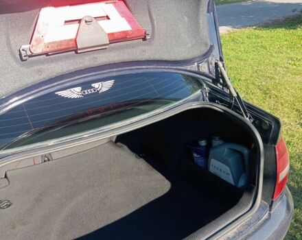 Синий Ауди А4, объемом двигателя 1.6 л и пробегом 208 тыс. км за 4400 $, фото 11 на Automoto.ua