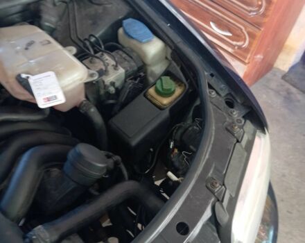 Синий Ауди А4, объемом двигателя 1.6 л и пробегом 208 тыс. км за 4400 $, фото 23 на Automoto.ua