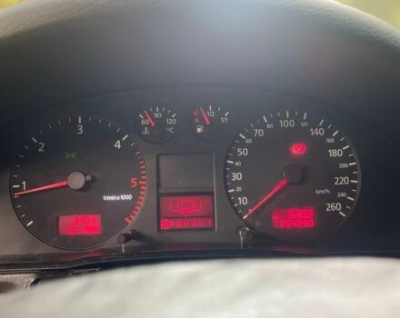 Синий Ауди А4, объемом двигателя 1.9 л и пробегом 260 тыс. км за 3900 $, фото 6 на Automoto.ua