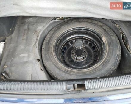 Синий Ауди А4, объемом двигателя 2.5 л и пробегом 271 тыс. км за 4000 $, фото 10 на Automoto.ua