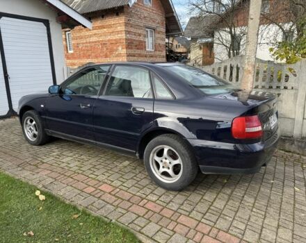 Синій Ауді А4, об'ємом двигуна 1.8 л та пробігом 227 тис. км за 3400 $, фото 2 на Automoto.ua