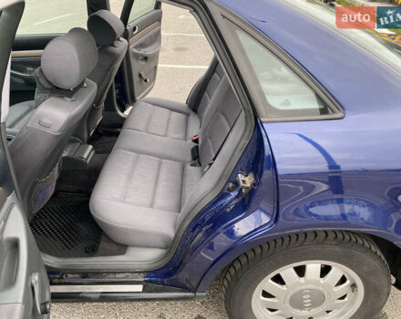 Синий Ауди А4, объемом двигателя 1.8 л и пробегом 167 тыс. км за 5200 $, фото 10 на Automoto.ua