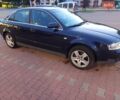 Синий Ауди А4, объемом двигателя 2 л и пробегом 252 тыс. км за 4500 $, фото 1 на Automoto.ua