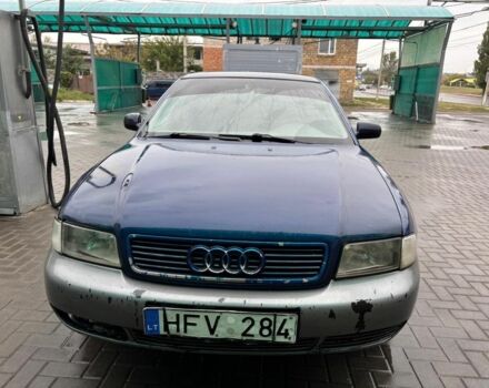 Синий Ауди А4, объемом двигателя 1.9 л и пробегом 299 тыс. км за 1200 $, фото 1 на Automoto.ua