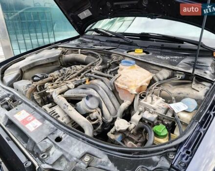 Синій Ауді А4, об'ємом двигуна 1.6 л та пробігом 348 тис. км за 2999 $, фото 22 на Automoto.ua