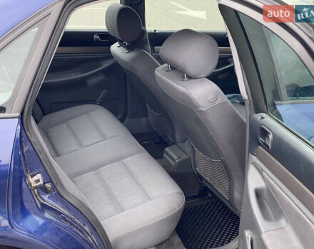 Синий Ауди А4, объемом двигателя 1.8 л и пробегом 167 тыс. км за 5200 $, фото 14 на Automoto.ua