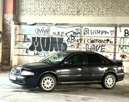 Синий Ауди А4, объемом двигателя 1.9 л и пробегом 380 тыс. км за 3900 $, фото 1 на Automoto.ua