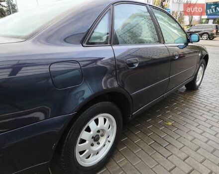 Синій Ауді А4, об'ємом двигуна 1.6 л та пробігом 348 тис. км за 2999 $, фото 9 на Automoto.ua