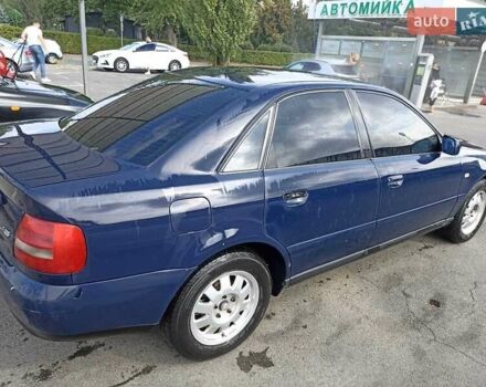 Синий Ауди А4, объемом двигателя 0 л и пробегом 295 тыс. км за 3800 $, фото 2 на Automoto.ua