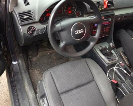 Синий Ауди А4, объемом двигателя 2 л и пробегом 245 тыс. км за 4800 $, фото 4 на Automoto.ua
