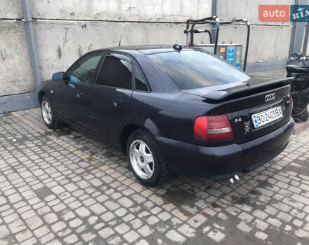 Синій Ауді А4, об'ємом двигуна 1.9 л та пробігом 370 тис. км за 3800 $, фото 8 на Automoto.ua
