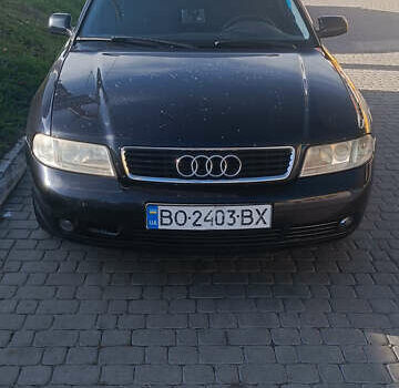 Синий Ауди А4, объемом двигателя 1.9 л и пробегом 380 тыс. км за 3900 $, фото 4 на Automoto.ua