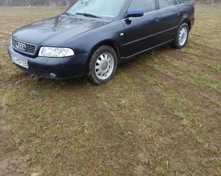 Синий Ауди А4, объемом двигателя 1.9 л и пробегом 317 тыс. км за 2800 $, фото 4 на Automoto.ua