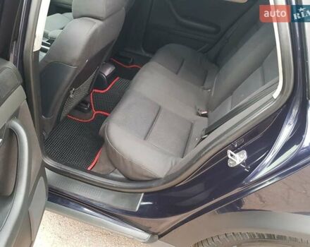 Синій Ауді А4, об'ємом двигуна 1.9 л та пробігом 275 тис. км за 4600 $, фото 27 на Automoto.ua