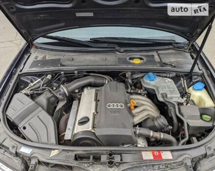 Синій Ауді А4, об'ємом двигуна 1.6 л та пробігом 305 тис. км за 5100 $, фото 40 на Automoto.ua