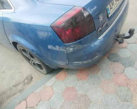 Синий Ауди А4, объемом двигателя 2.5 л и пробегом 300 тыс. км за 3300 $, фото 8 на Automoto.ua