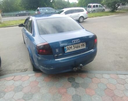 Синий Ауди А4, объемом двигателя 2.5 л и пробегом 300 тыс. км за 3300 $, фото 1 на Automoto.ua