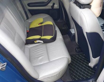 Синій Ауді А4, об'ємом двигуна 2 л та пробігом 247 тис. км за 5250 $, фото 13 на Automoto.ua